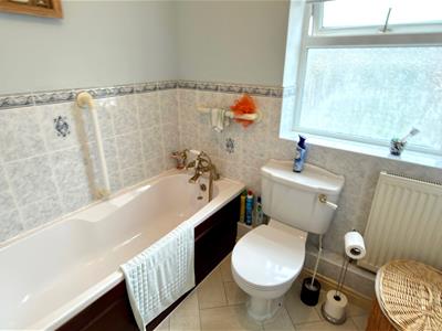 3-PIECE BATHROOM